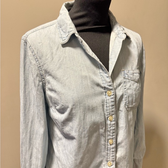 Light Blue Denim Button-Up Shirt - Picture 3 of 6